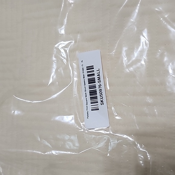 Paisley print square neck maxi - Picture 7 of 7